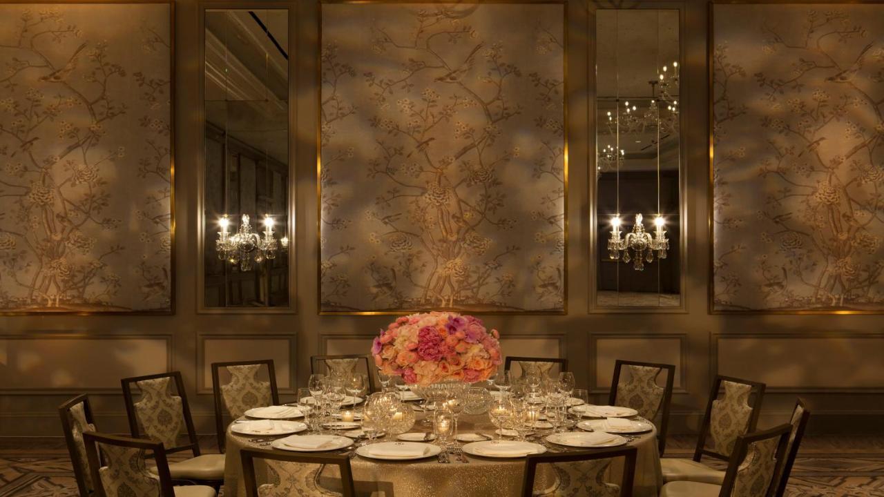 Intercontinental New York Barclay Hotel By Ihg Esterno foto The Mirror Room
