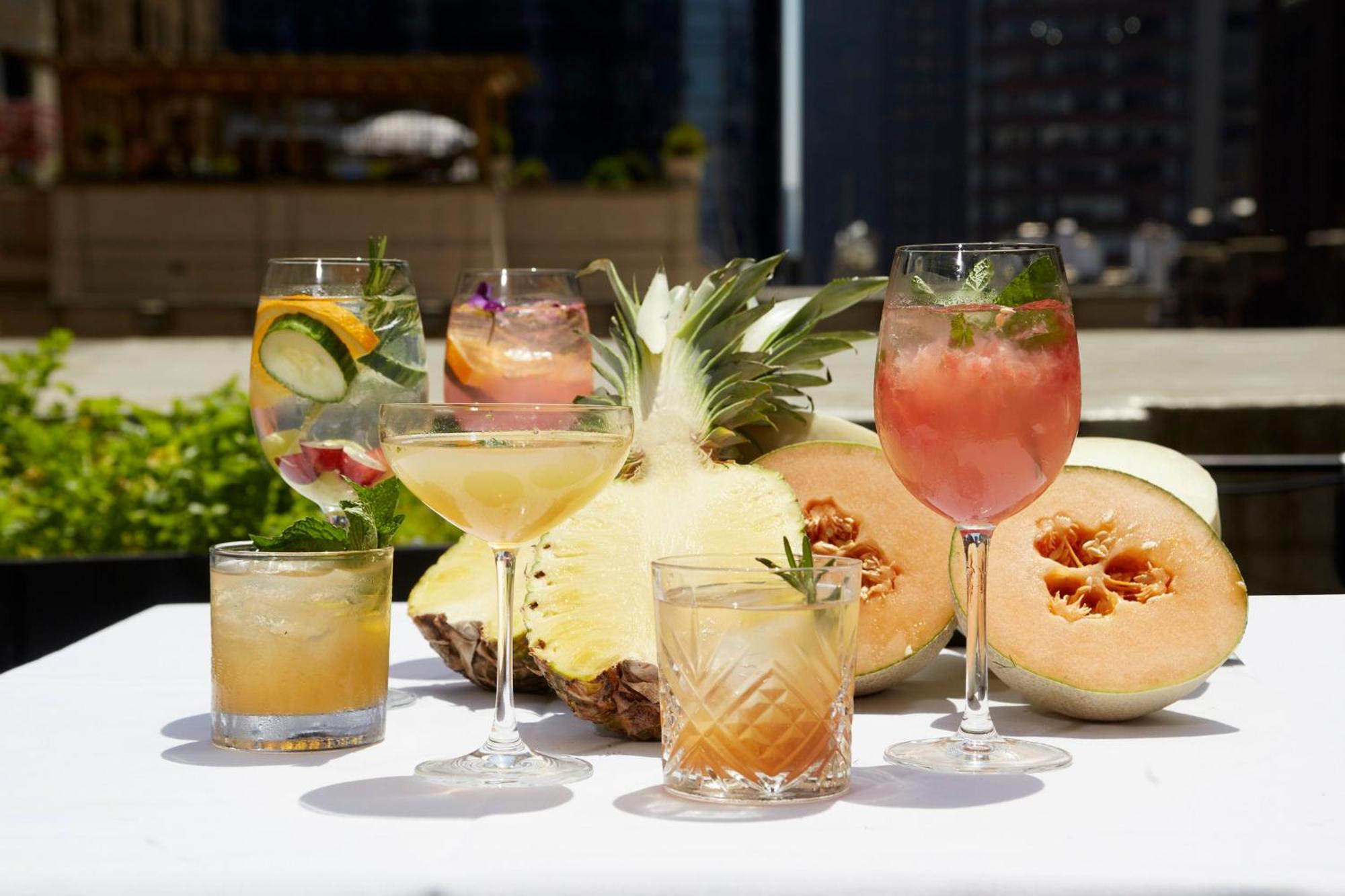 Intercontinental New York Barclay Hotel By Ihg Esterno foto Cocktails